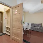 Niemcewicza Snug By Bookinghost Lägenhet *